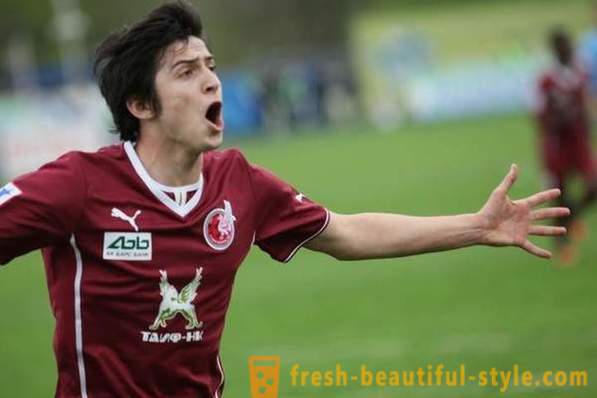 Serdar Azmun: Καριέρα ιρανική ποδοσφαιριστής, 