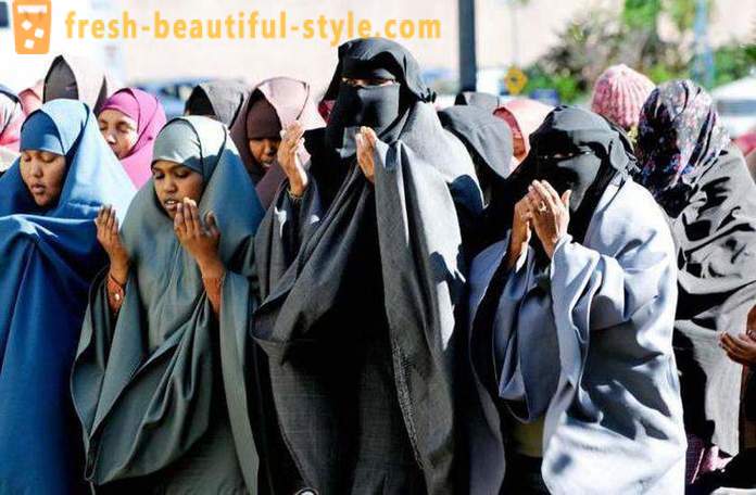 Ποιο είναι το πέπλο; εξωτερικά ενδύματα των γυναικών στις μουσουλμανικές χώρες
