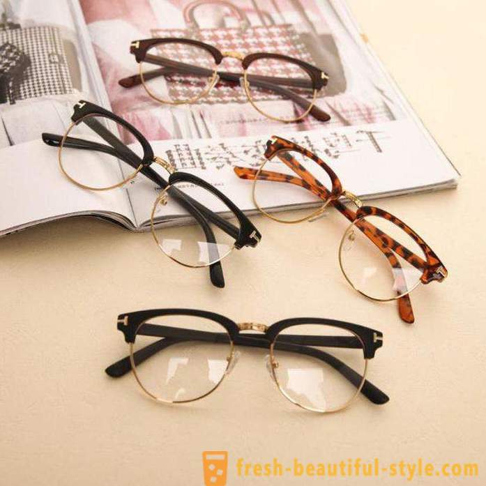 Γυαλιά Branding με διαφανές γυαλί: χαρακτηριστικά, τα μοντέλα και σχόλια