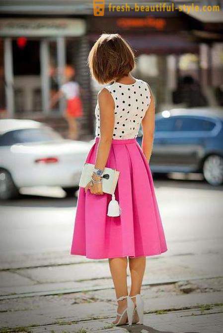 Από ό, τι να φορούν ροζ φούστα Συμβουλές στυλίστες