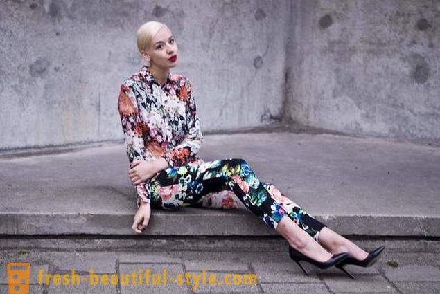 Μοντέρνο παντελόνι με λουλούδια - τι να φορέσει, στυλίστες συμβουλές και τον καλύτερο συνδυασμό