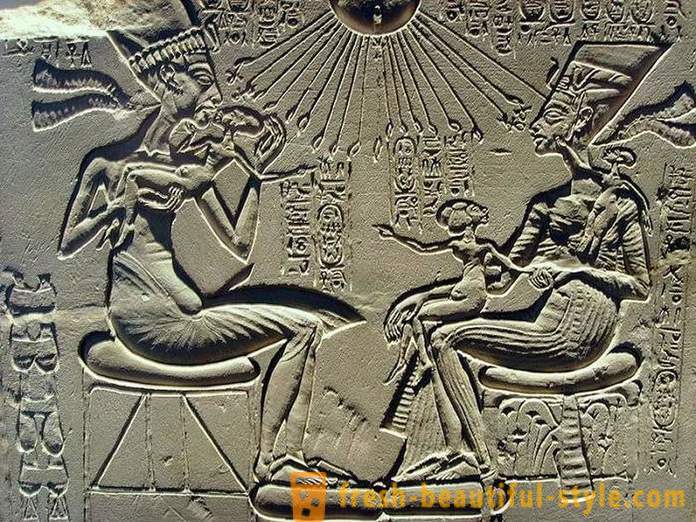 Η ιστορία της αγάπης Φαραώ Αμενχοτέπ και της Νεφερτίτης
