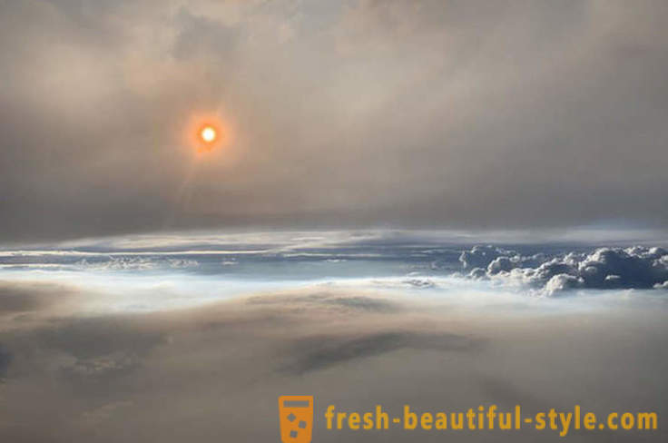 Η NASA φωτογράφησε ένα σπάνιο φαινόμενο - η «φωτιά» σύννεφο