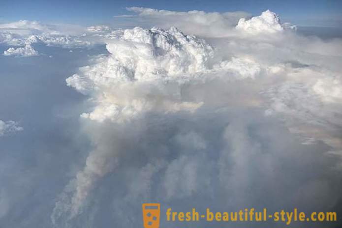 Η NASA φωτογράφησε ένα σπάνιο φαινόμενο - η «φωτιά» σύννεφο