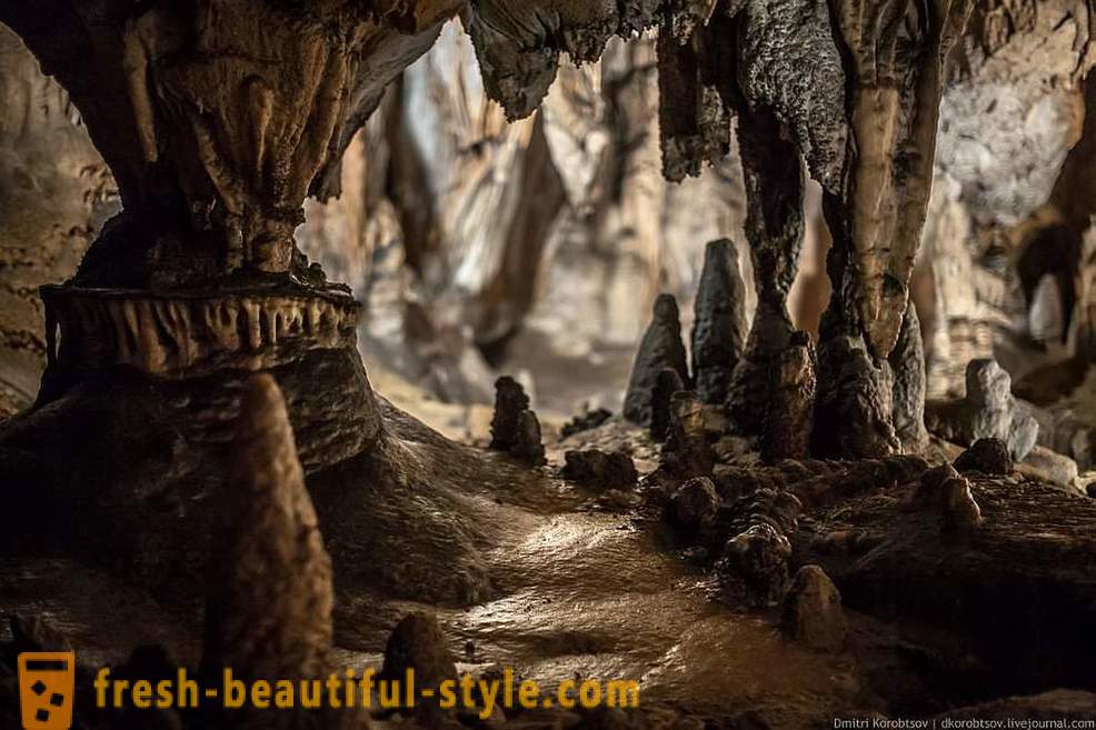 Μια εκδρομή στο μεγαλύτερο συγκρότημα σπήλαιο στην Κροατία