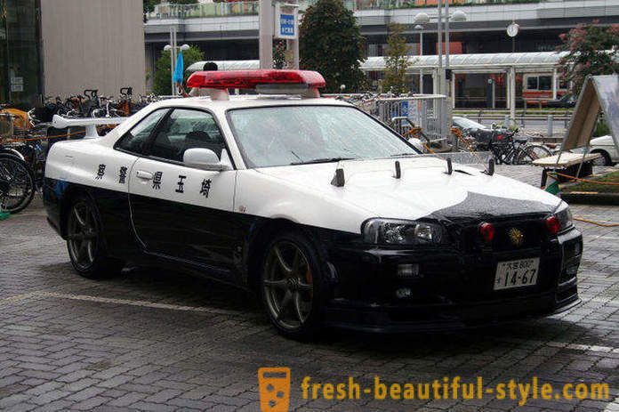 Απότομες ιαπωνικά αυτοκίνητα της αστυνομίας