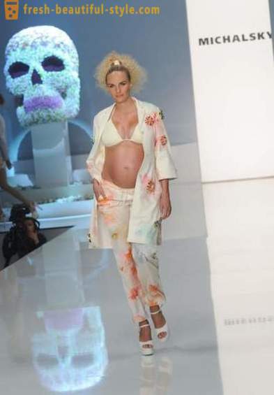 Μολύνετε σε μια ενδιαφέρουσα θέση: Ιρίνα Σέικ και άλλες έγκυες μοντέλο που με τόλμη πήρε στο βάθρο