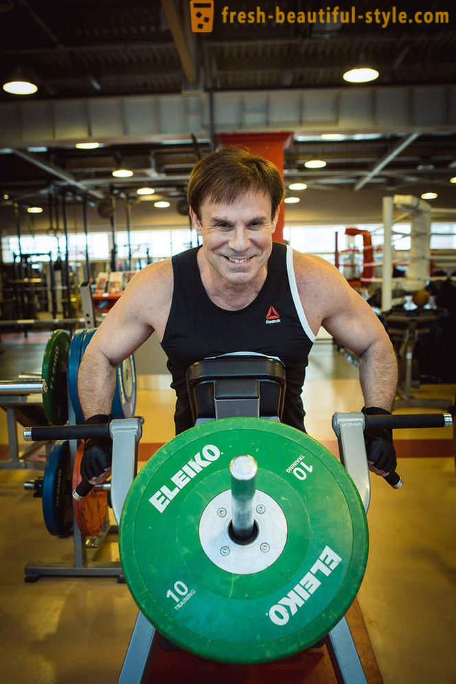 Efim Shifrin για την 60η επέτειο της udelal Schwarzenegger