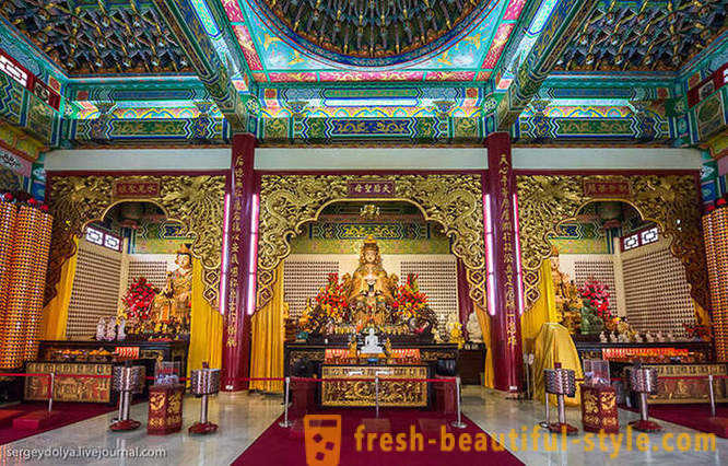 Εκδρομή στην ινδουιστική και την κινεζική ναούς στην Κουάλα Λουμπούρ