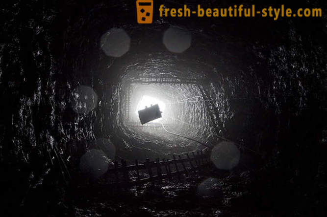 Άνθρακας - αρχαία υπόγεια μονάδα