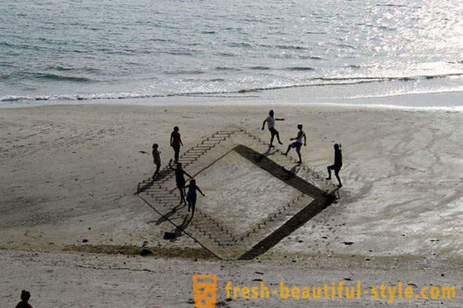 3D-σχέδια πάνω στην άμμο