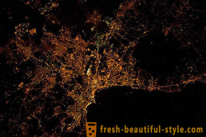 Νύχτα πόλεις από το διάστημα - τις τελευταίες εικόνες από το ΔΔΣ