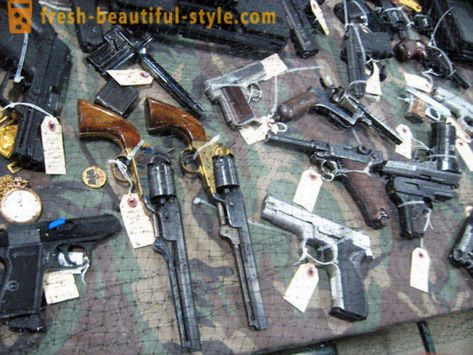 Έκθεση και πώληση των όπλων στις ΗΠΑ