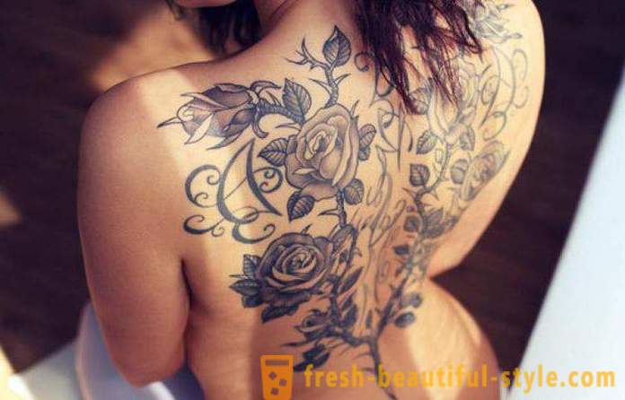 Τατουάζ για τα κορίτσια στην πλάτη: στυλ, σχέδια, επιλογές