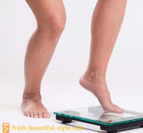 Περιτυλίξεις σώματος για την απώλεια βάρους στο σπίτι: συνταγές, σχόλια