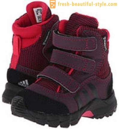 Μεμβράνη χειμώνα παπούτσια για τα παιδιά: σχόλια