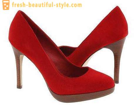 Κόκκινα παπούτσια: τι να φορέσει;
