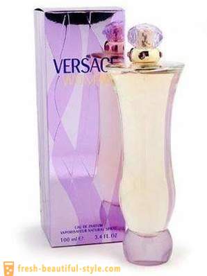 «Versace» - άρωμα για την σαγηνευτική και τη σεξουαλικότητα